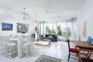 Tranquil Garden Retreat Apartment in Tel Aviv-Yafo