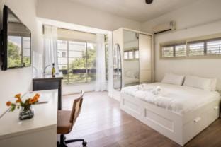 The Heart of Tel Aviv Elegant Home Country House in Tel Aviv-Yafo