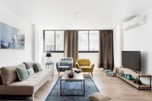 Stylish Spacious 3BR Apartment 5min From the Beach Apartment in Tel Aviv-Yafo