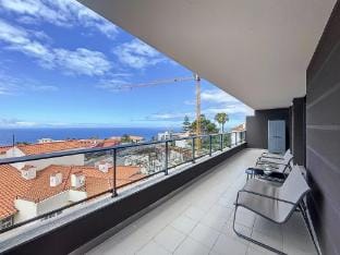 Atlantic Haven by Atlantic Holiday Apartment in Caniço