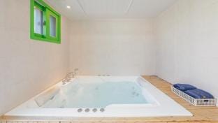 Gapyeong The Hue Spa Pension Bed and Breakfast in Gyeonggi-do