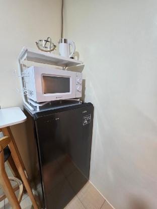 Mandaluyong Pioneerwoodlands Condo - Studio Unit Apartment in Mandaluyong
