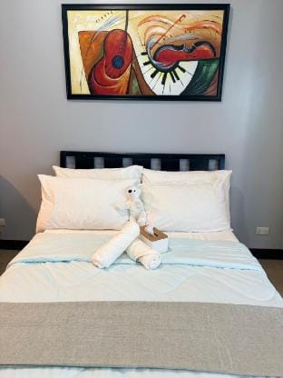 Walk to NAIA 3 | Airport View Vacation rental in Pasay