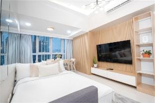 Classy 2br w/ 4 beds @Uptown BGC Vacation rental in Makati
