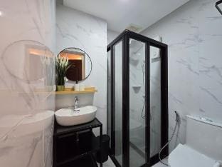 1BR Suite Ridgewood Towers Near BGC Airport #RW17 Apartment in Makati