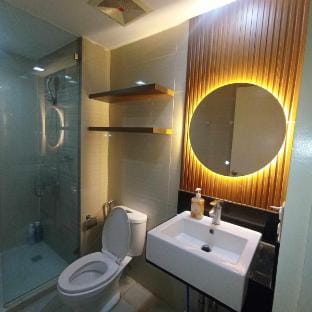 Venice Luxury Residences Studio Unit with netflix Vacation rental in Makati