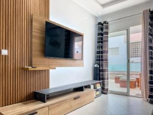 Appart moderne avec terrasse piscine  proche plage Apartment in Souss-Massa