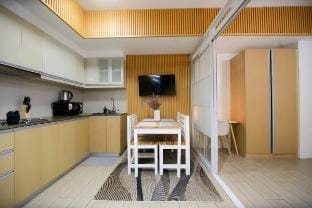 Venice Grand Canal View Condo Vacation rental in Makati