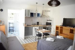 Diamond Astoria 5, sun-lit and quiet Vacation rental in Budapest