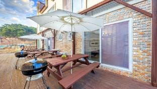 Gangneung Booyeon Pension Bed and Breakfast in South Korea