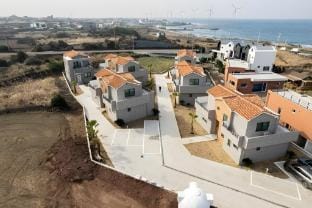 Jeju Full Story 6 Bed and Breakfast in South Korea