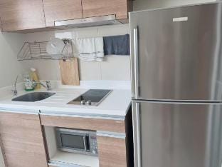HuaikhwangMRT light luxury apartment sky pool Apartment in Bangkok