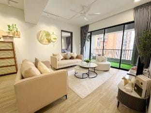 1Min to TimeSquare & Monorail, Upgraded 12PAX Muji Vacation rental in Federal Territory of Kuala Lumpur