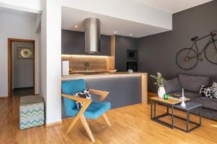 Spacious 3-Bedroom Getaway with Balcony in Glyfada Apartment in South Athens