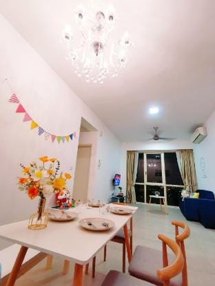 Afiniti Residence - Walk to Glenagls Hospital 1608 Vacation rental in Johor