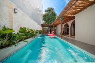 Tropical Villa | Near My Khe Beach | City Center Villa in Da Nang