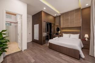 Aurora Villa | Near My Khe Beach | City Center Villa in Da Nang