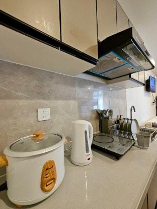 Studio Unit at Megatower 7 - Sleeps 6 |  Near SM Apartment in Baguio