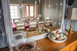 8 bedrooms covered hot tub with outdoor Kitchen Vacation rental in West Somerset District