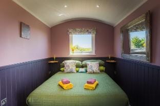 Hares Hideaway shepherds hut Vacation rental in West Somerset District