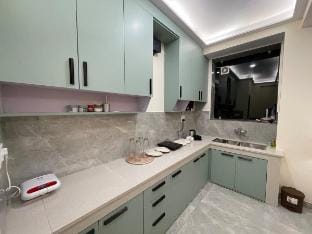 2BHK|PanoramicView|Parking|Balcony|20 mins to mall Apartment in Shimla