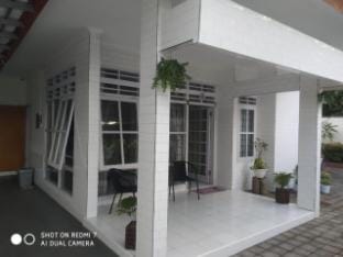 Room 1 D 'amrta Nusadua Vacation rental in Kuta Selatan