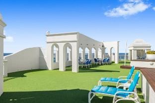 One Bedroom Mediterranean Escape at Burleigh Vacation rental in Burleigh Heads