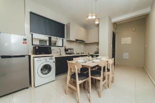 Danga Bay Family CrestJoy 3BR 6pax Balcony Vacation rental in Johor Bahru