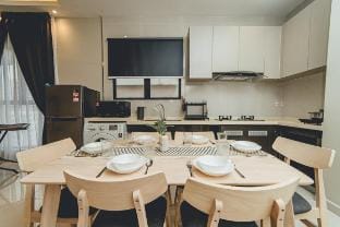 Danga Bay Family CrestJoy 3BR 6pax Balcony Vacation rental in Johor Bahru