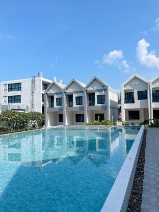 Panika Villa R9-บ้านพักศิวิไลซ์รีสอร์ท ขนอม Villa in Thailand