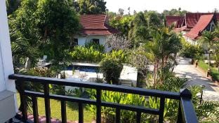 Sea Lavender Villa, 4 Bedroom Oceanview Vacation rental in Ko Chang