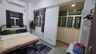 Private Apartment with balcony ( Super Location ) Vacation rental in Hong Kong