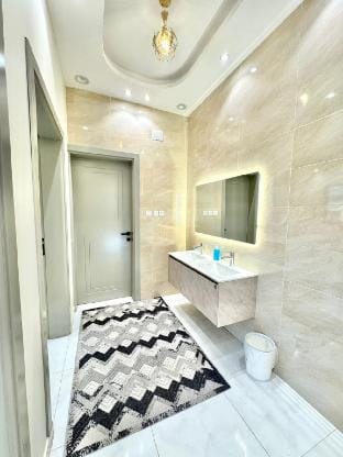 شقه للايجار فاخره وجديده  Apartment in Makkah Province