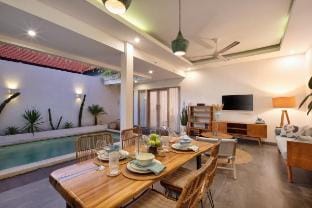 Stylish 2BR Villa in Seminyak with Private Pool Vacation rental in North Kuta