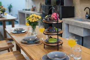 Gorgeous 6 beds/14 pax in the heart of Seminyak Villa in North Kuta