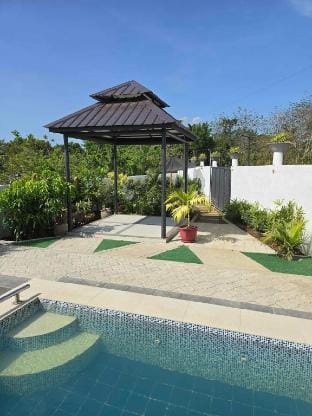 The Elizabeth Hotsprings Vacation rental in Calabarzon