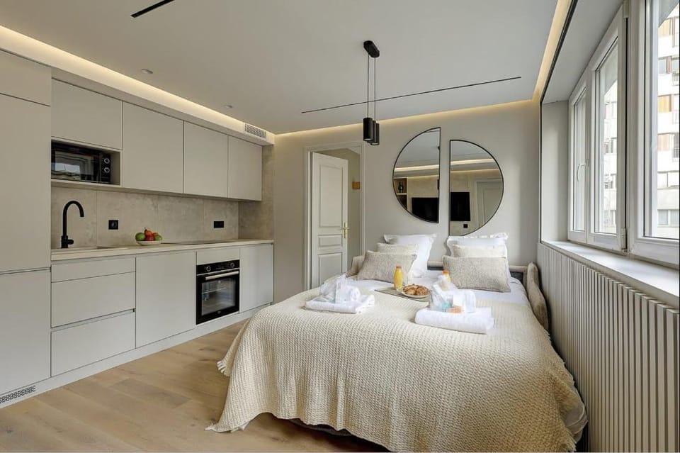 Superb AC Apartment Champs de Mars Eiffel Tower Apartment in Paris
