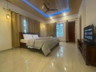 Walnut kussowlie love & joy Vacation rental in Himachal Pradesh