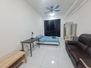 Sky Tree Service Apartment Apartment in Johor Bahru