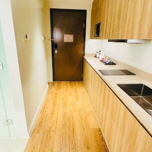 Luxury Suite at Novotel Manila @Acqua w/ free pool Vacation rental in Mandaluyong