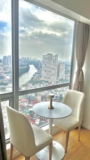 Stylish Hotel Feel Suite @Novotel w/ free Pool&Gym Apartment in Mandaluyong