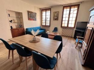 Maison Au Pied Des Vignes Vacation rental in Bourgogne-Franche-Comté