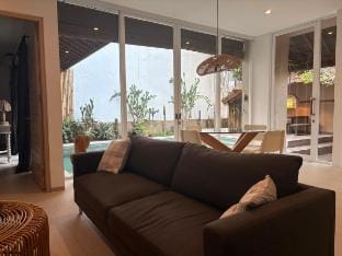Cozy Villa  in the heart of Canggu Villa in Bali