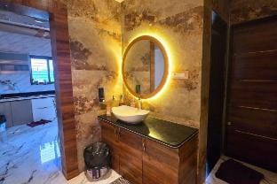 Lux Pvt Pool, Rain Dance, Near Bhimashankar, Pets! Villa in Maharashtra