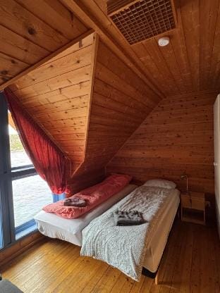 Cozy Oceanfront Escape Vacation rental in Vestland