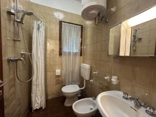 Duplex apartment with WiFi and fireplace Apartment in Bibione