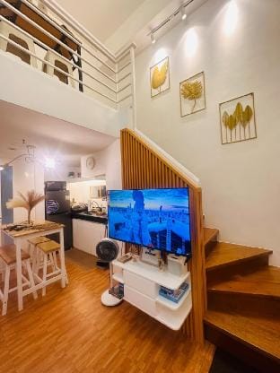 Pet Frndly Cozy Loft Prime Loc 2BR 2CR Alng EDSA Apartment in Mandaluyong