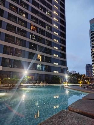 Amenity Floor with City View Apartment in Makati