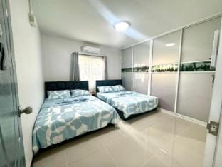 Seahorse poolvilla sattahip Villa in Chon Buri Changwat