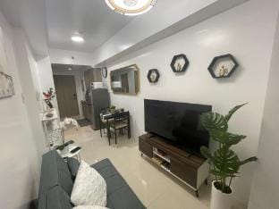 Cozy Staycation at S Residences Tower 2/ MOA Area Apartment in Calabarzon